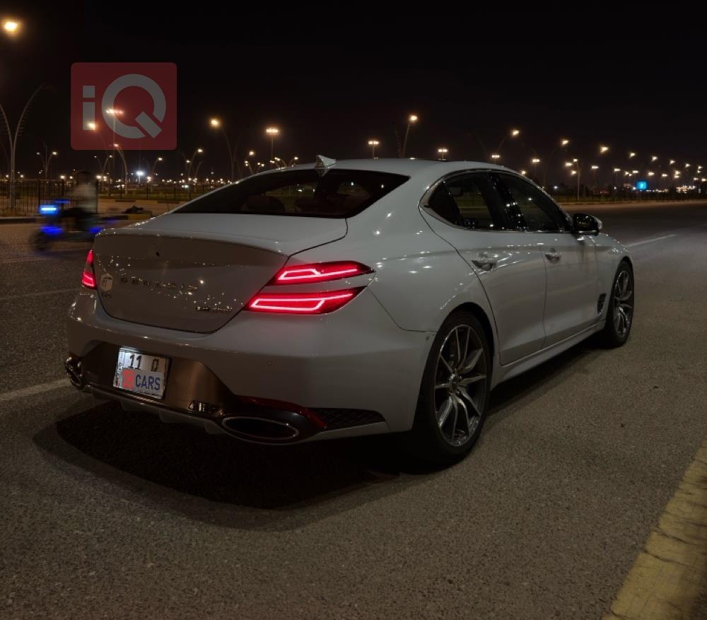 Genesis G70